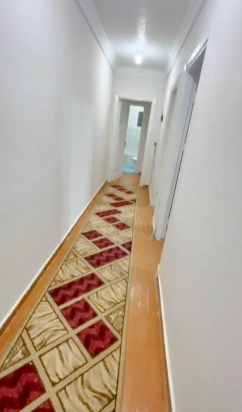 شقه مفروشه فرش نضيف