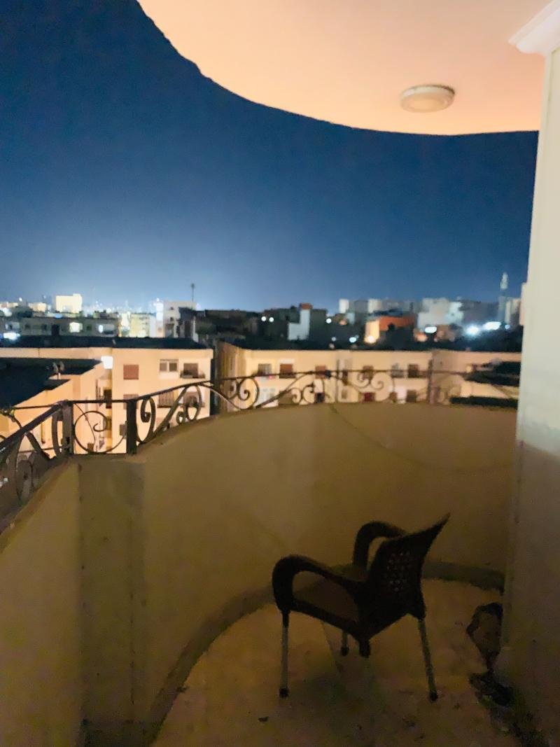 شقه في برج